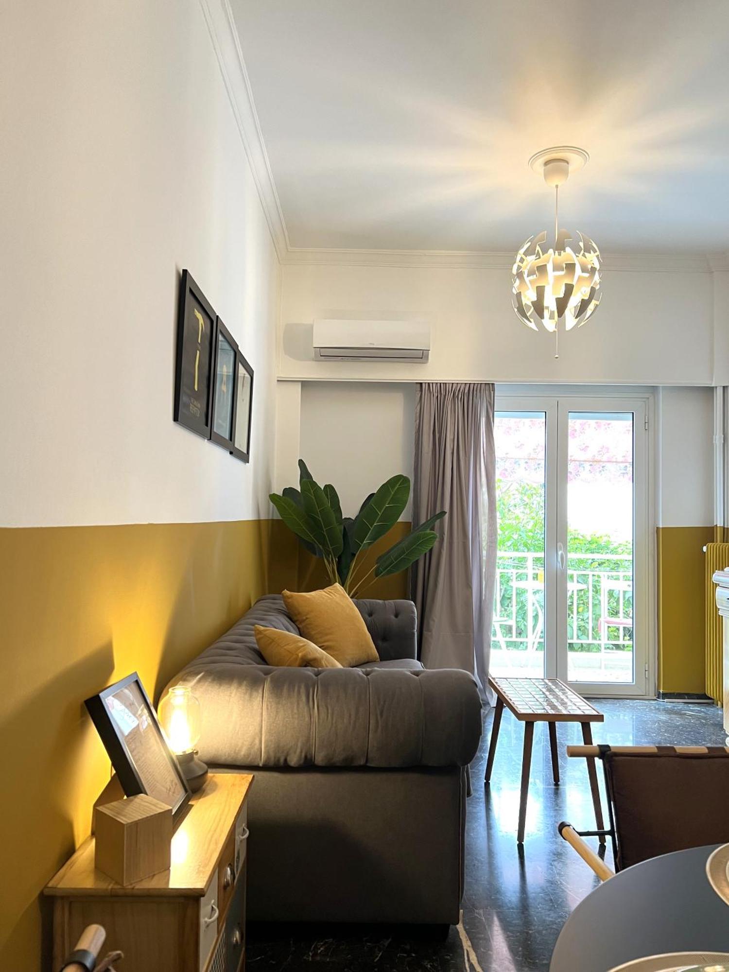 Athenian Vintage Style 2 Bdr Apartment Atenas Exterior foto